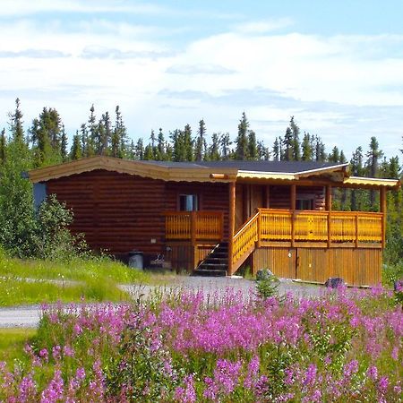 Arctic Chalet Resort Inuvik Exterior photo